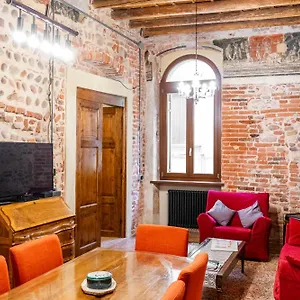 Apartment Spazio Seicentesco, Verona